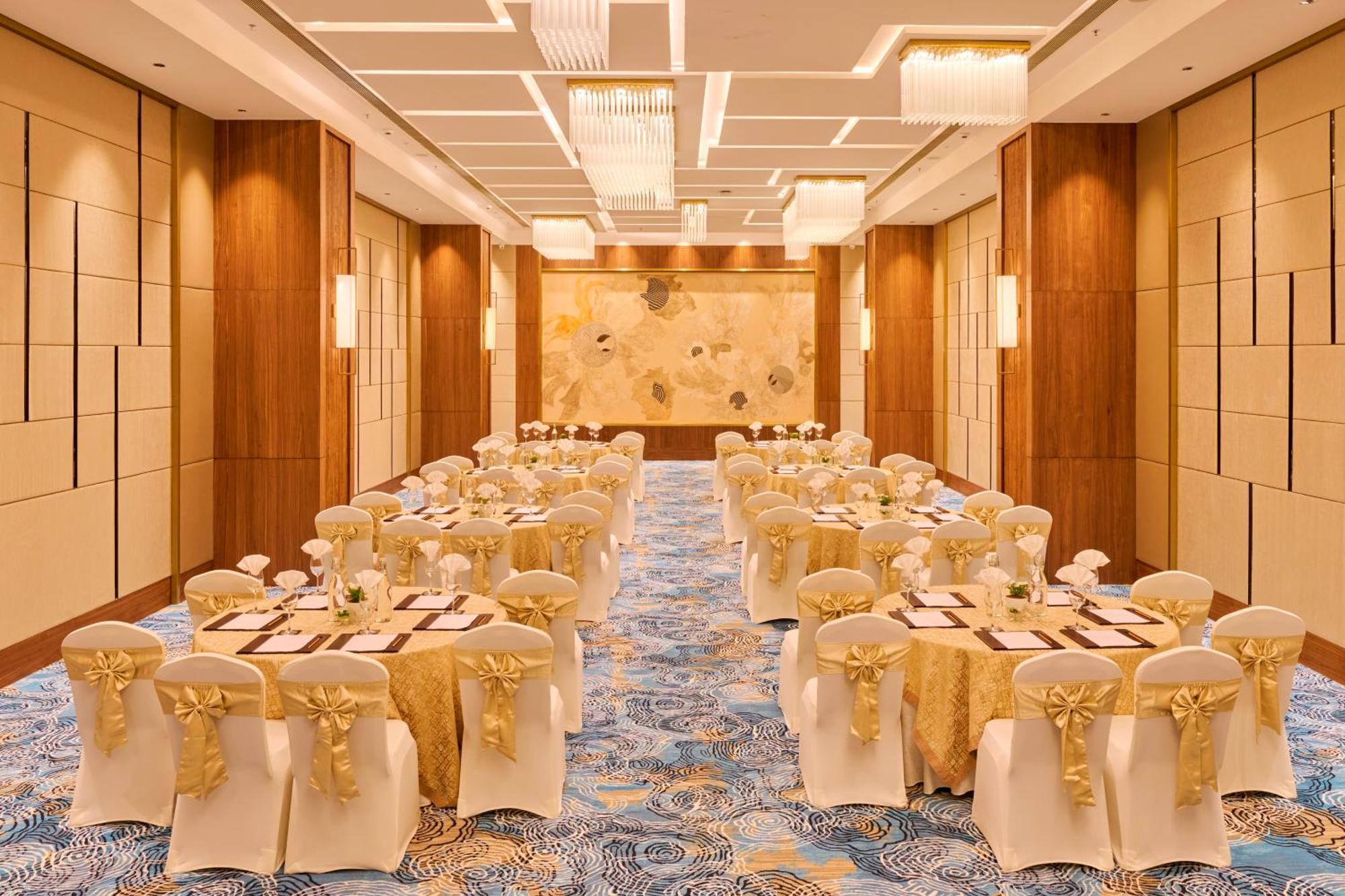 Iris Sarovar Portico Gurgaon Exterior foto